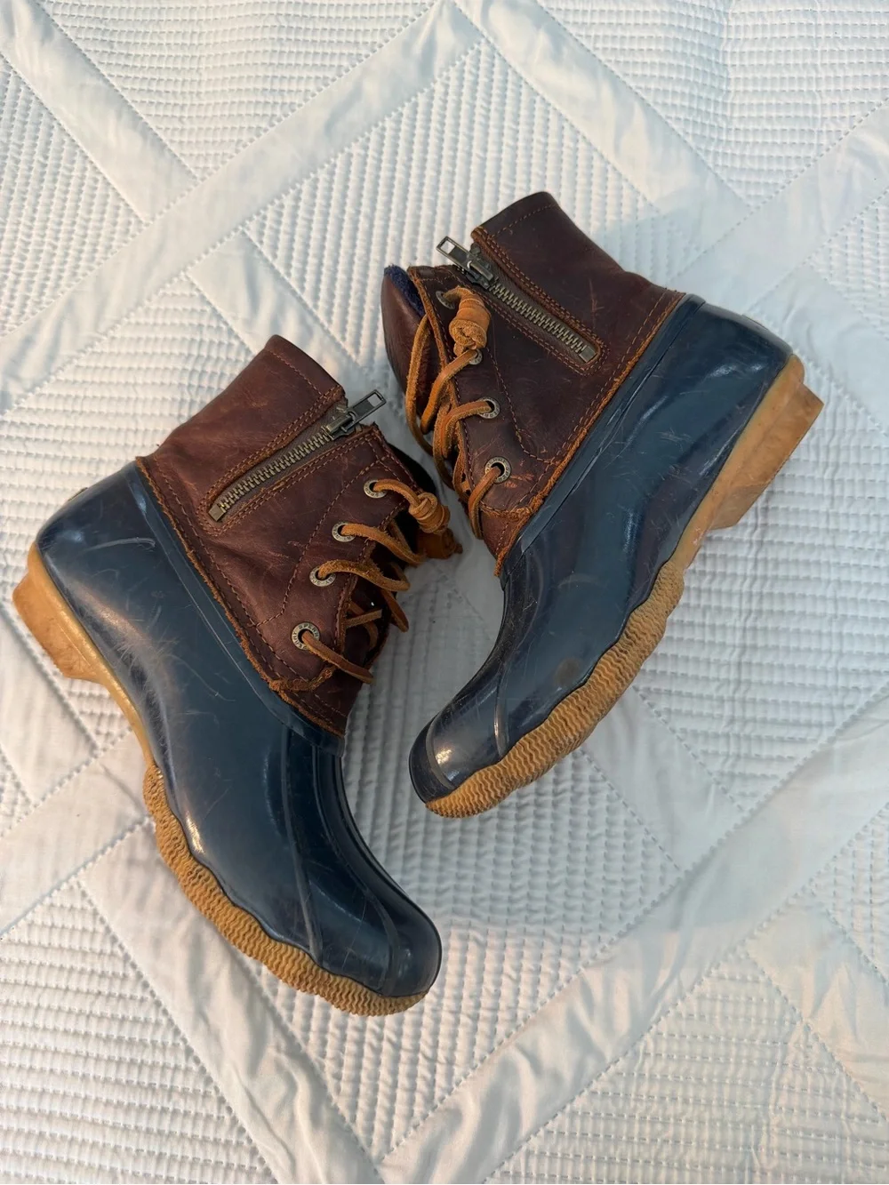 Sperry Navy and Brown Leather Duck Boots Sz 6